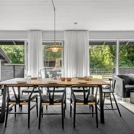 3 Bedroom Awesome In Vakantiehuis Thyholm