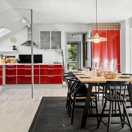 3 Bedroom Awesome In