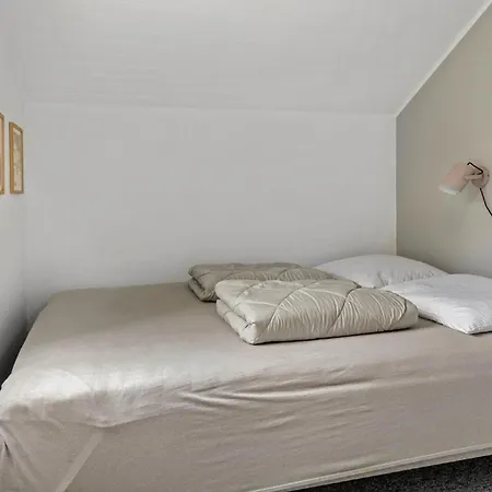 3 Bedroom Awesome In Holiday home Thyholm