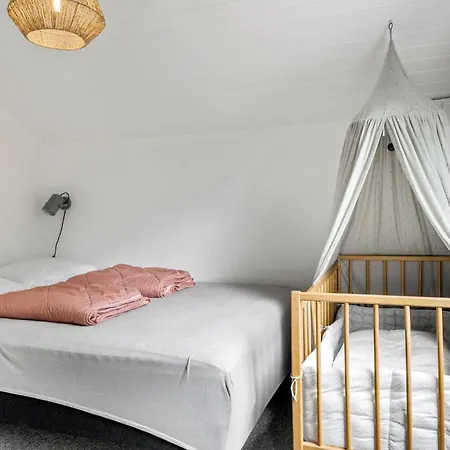 3 Bedroom Awesome In