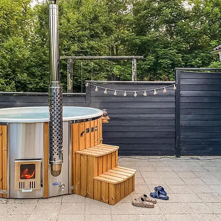 3 Bedroom Awesome In Vakantiehuis